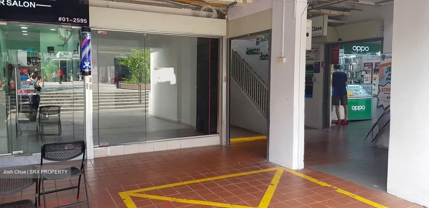 Ang Mo Kio Avenue 8 (D20), Shop House #597555241